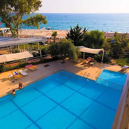 Ξενοδοχείο Elysium Elite & 4*